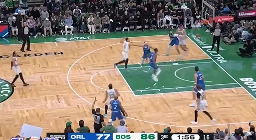 开云体育APP下载-小罗恩-哈珀命中五记三分砍下27分，凯尔特人领先魔术两位数